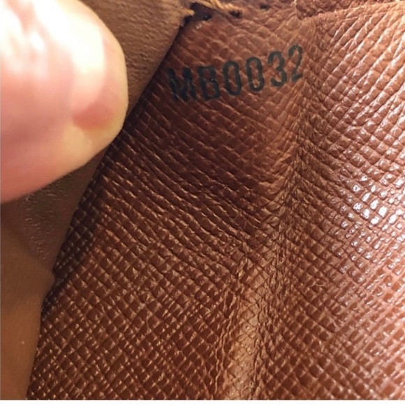 Louis Vuitton wallet converted to a crossbody - Picture 2 of 11